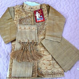 Boy indain sherwani churidar set